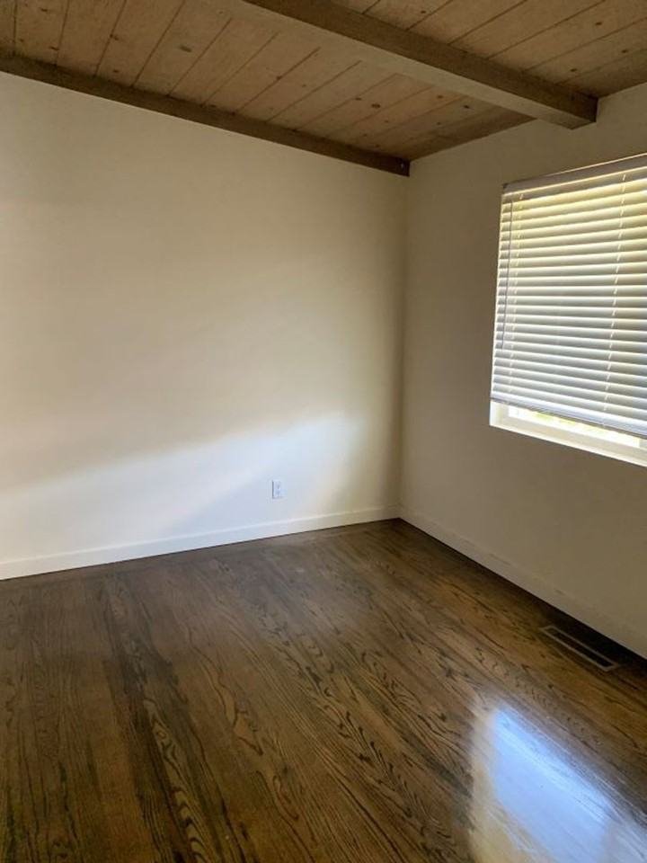 6251 Brookside Ave - Photo 2 of 8
