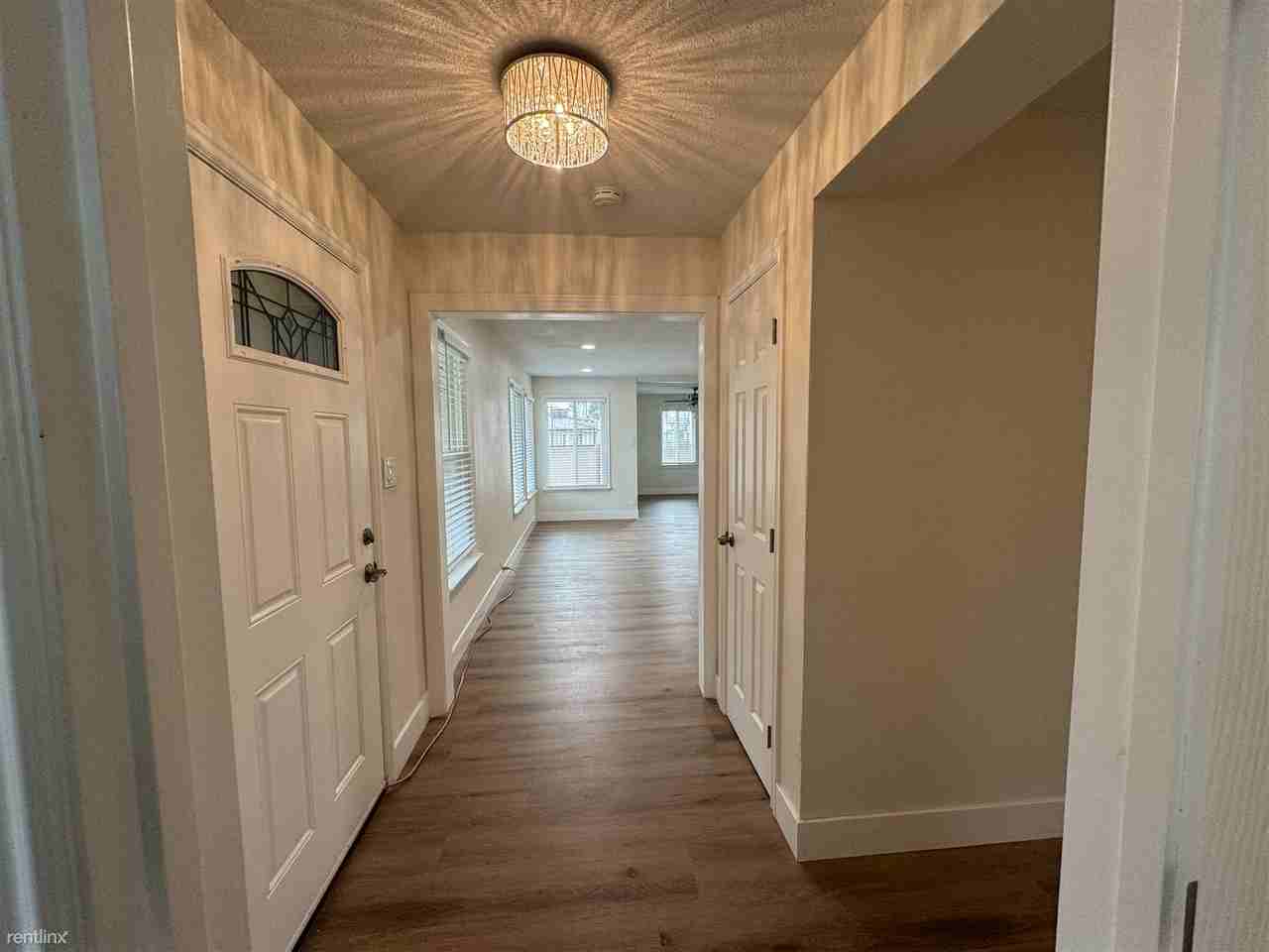 10910 Lillian Ln - Photo 2 of 11