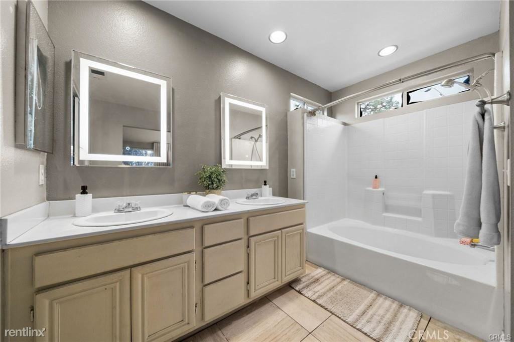 2180 Village Way - Photo 2 of 13