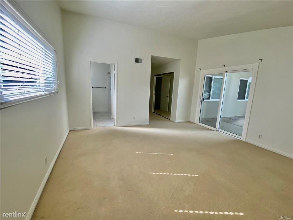 2746 W 233rd St - Photo 3 of 11