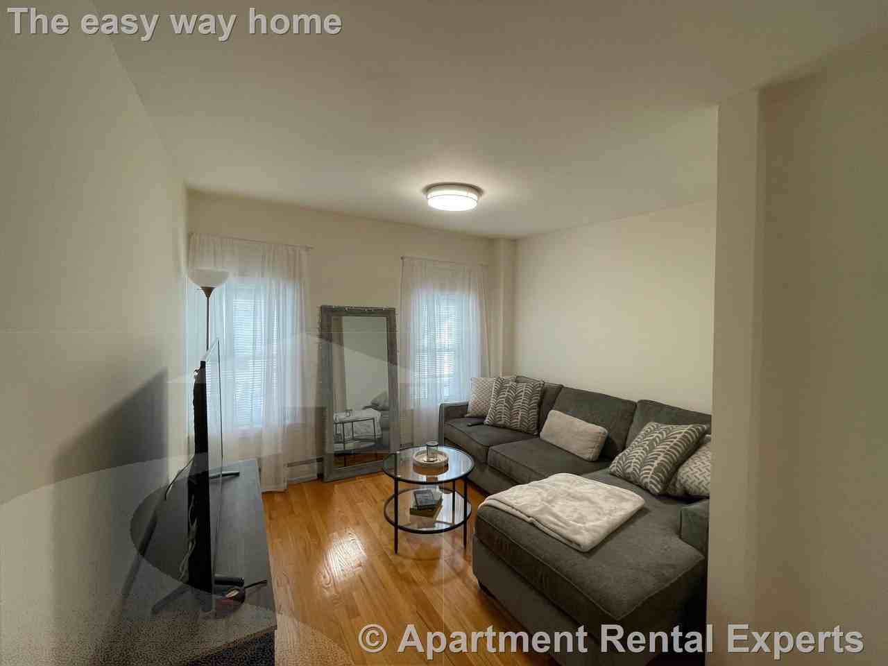 221 Albion St #3 - Photo 3 of 7