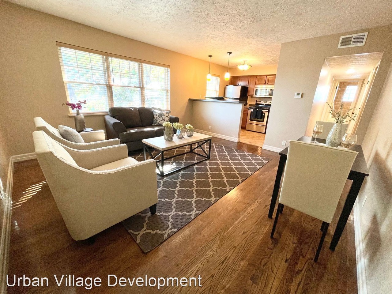 603 S. 35th Avenue - Photo 2 of 3
