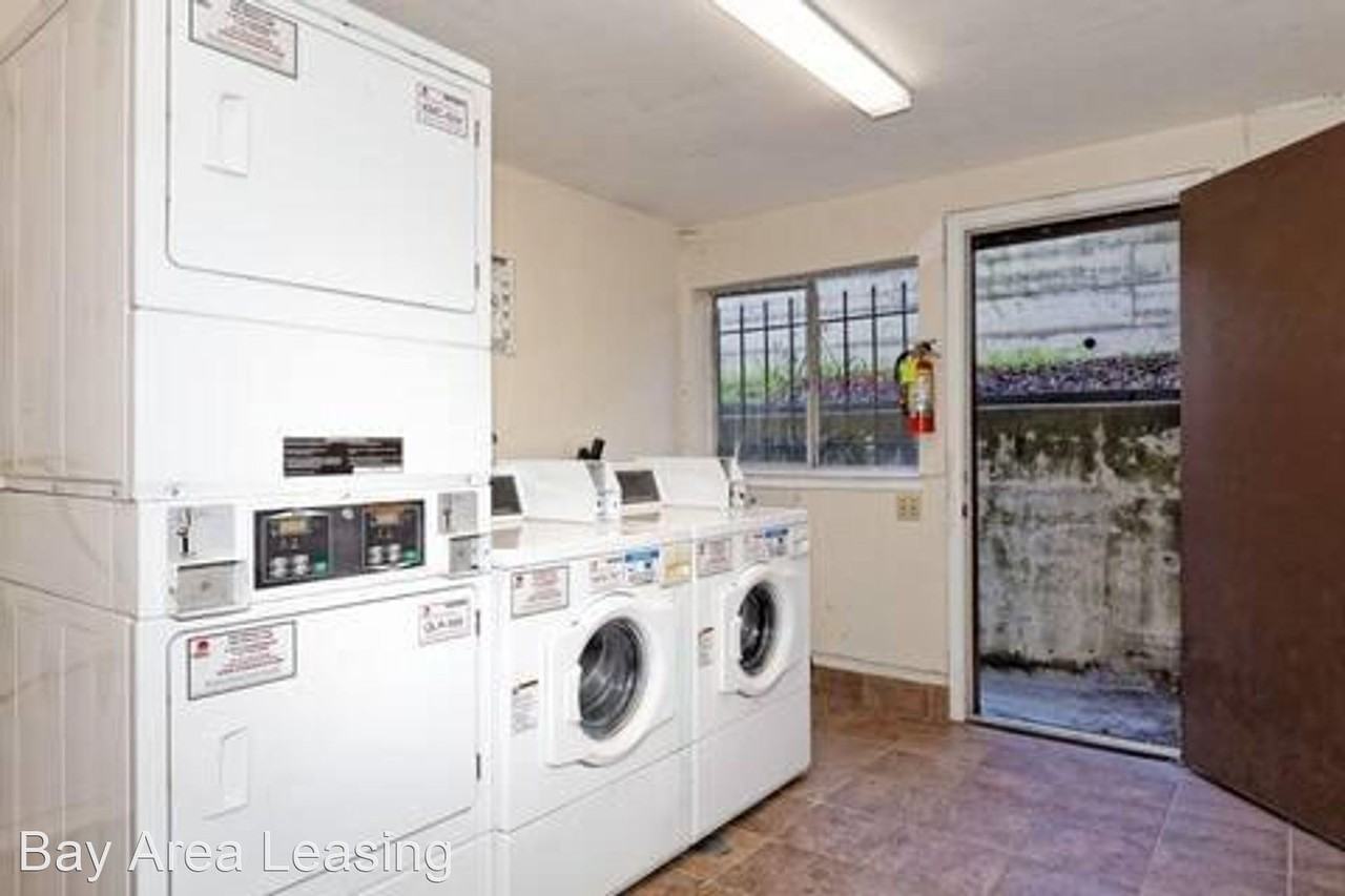 4015 Howe St - Photo 3 of 32