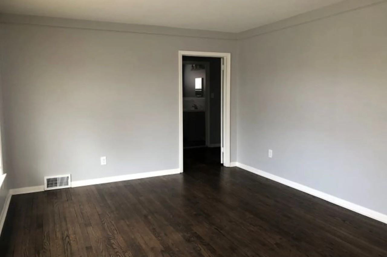 21620 Whitmore St - Photo 3 of 16