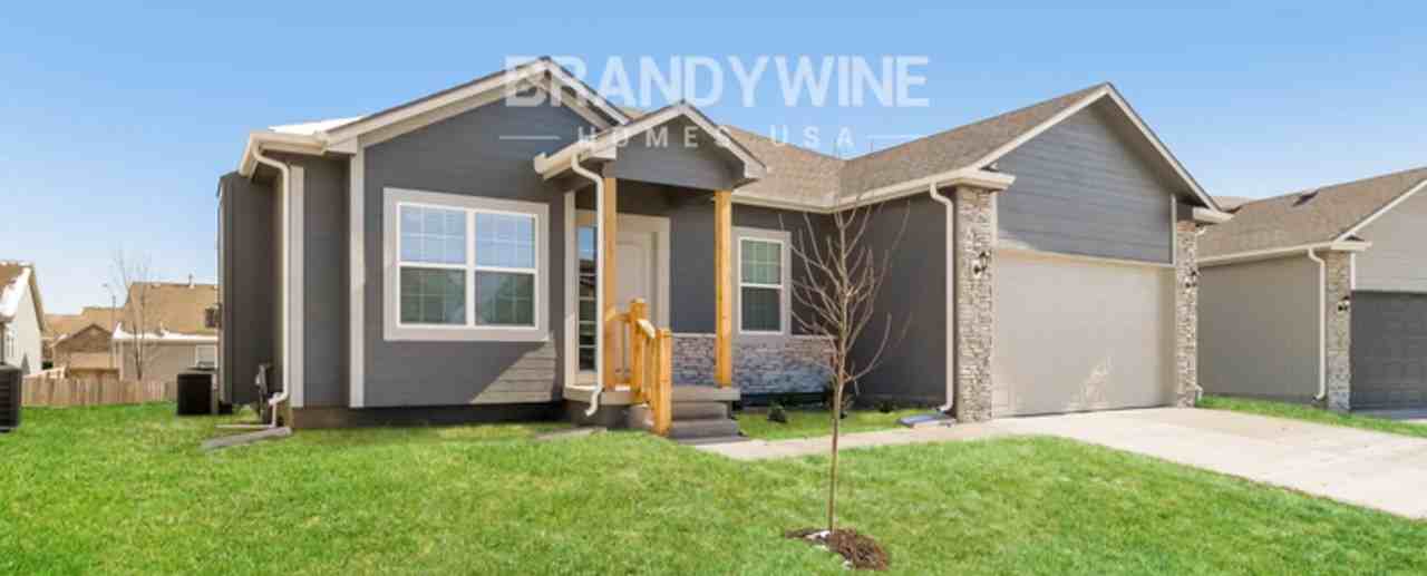 1005 Woodland Dr - Photo 3 of 26