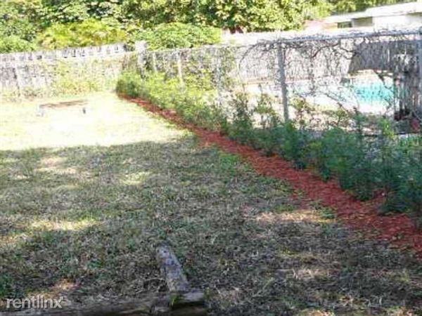 7810 NW 68th Terrace - Photo 2 of 9