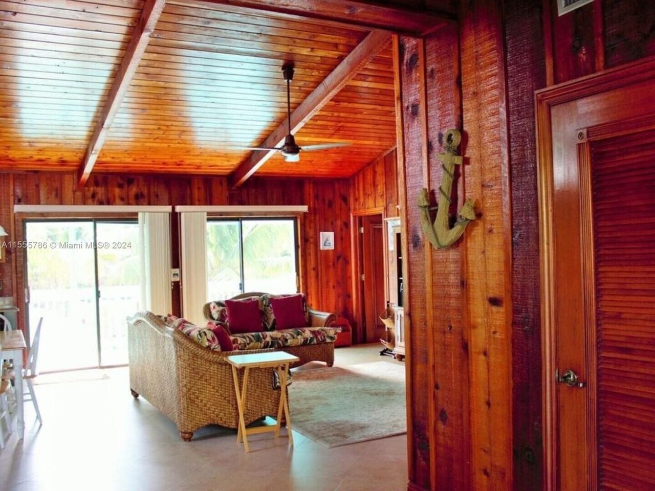 142 Columbus Dr #142 - Photo 6 of 19