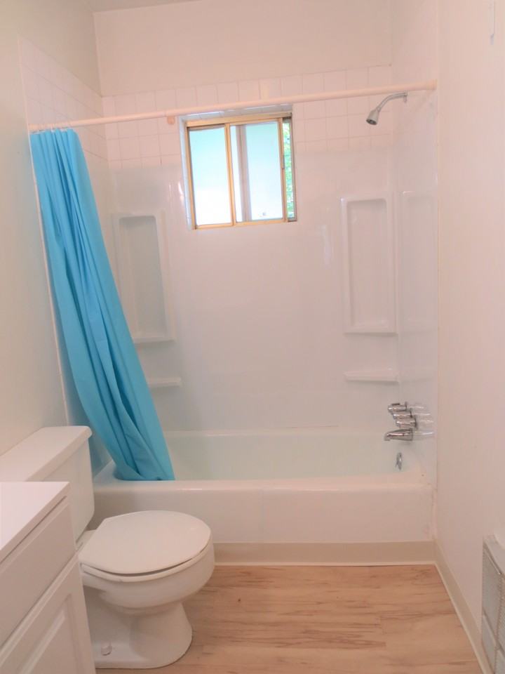 6350 Forward Avenue #16 - Photo 7 of 65