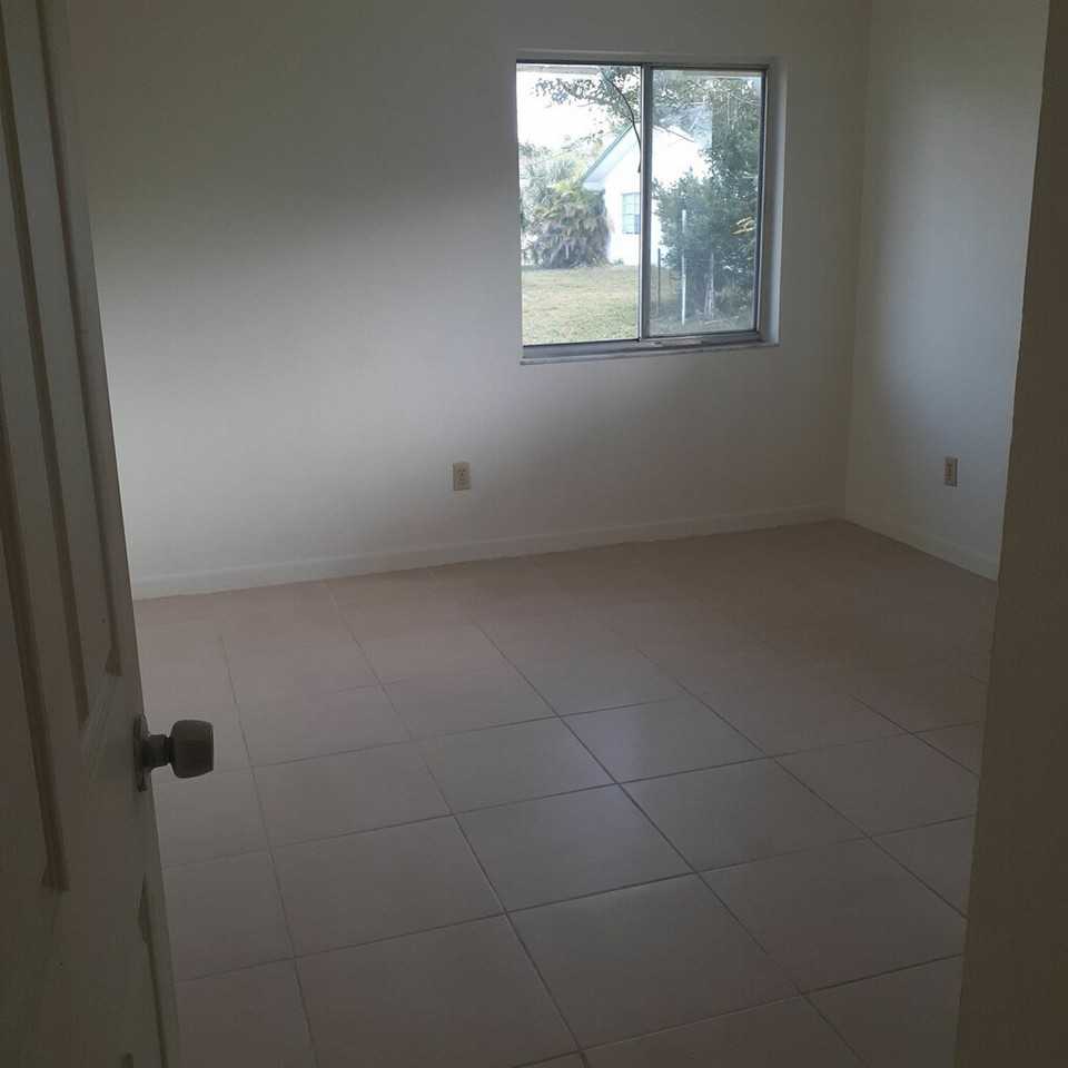 122 Hazelcrest Street - Photo 6 of 8