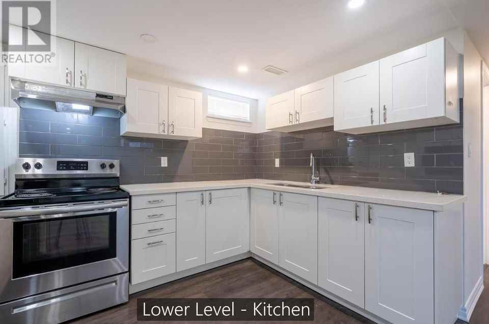 18 Greeningdon Dr - Photo 6 of 10