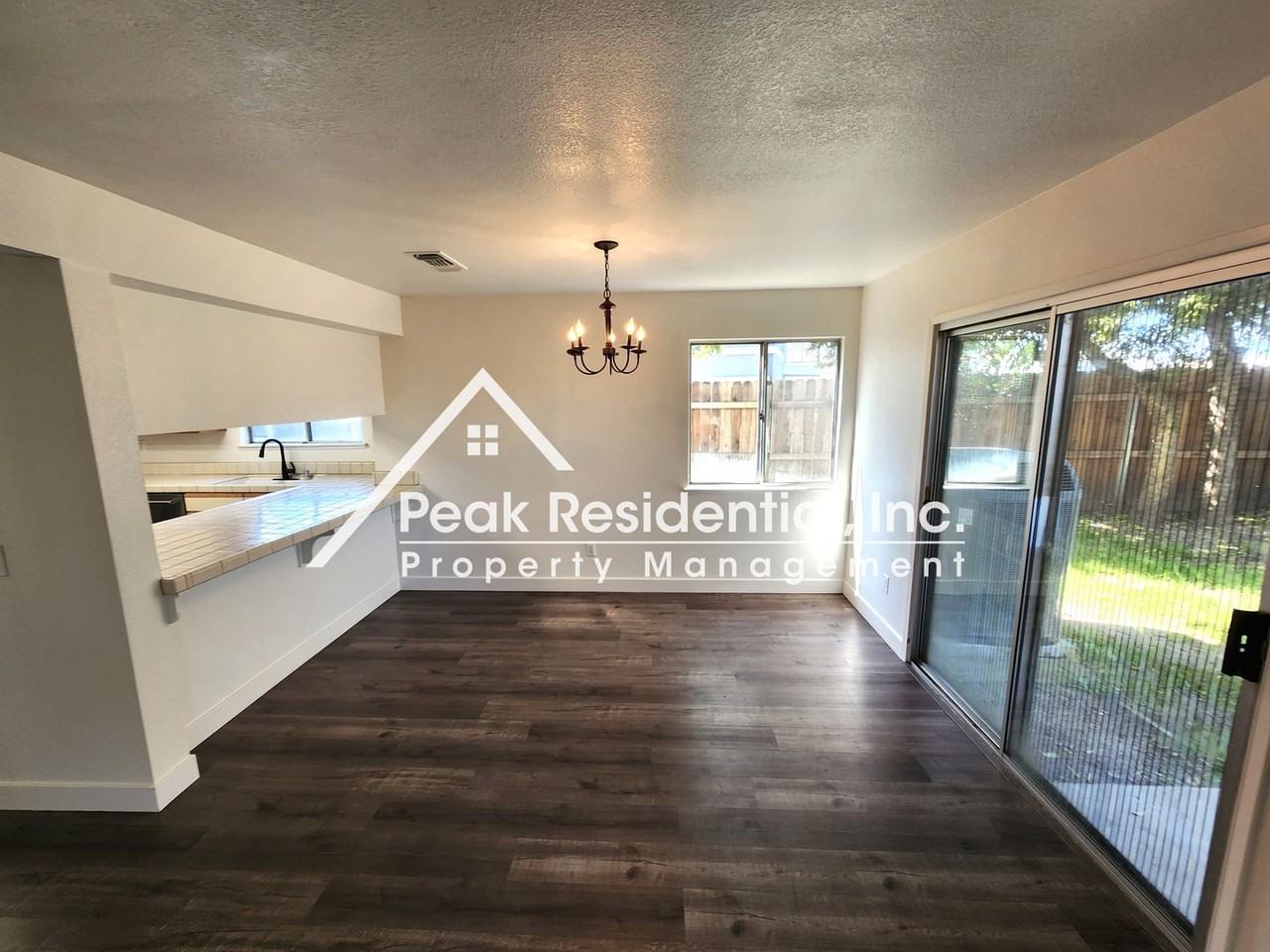 7603 Delta Pointe Way - Photo 6 of 31