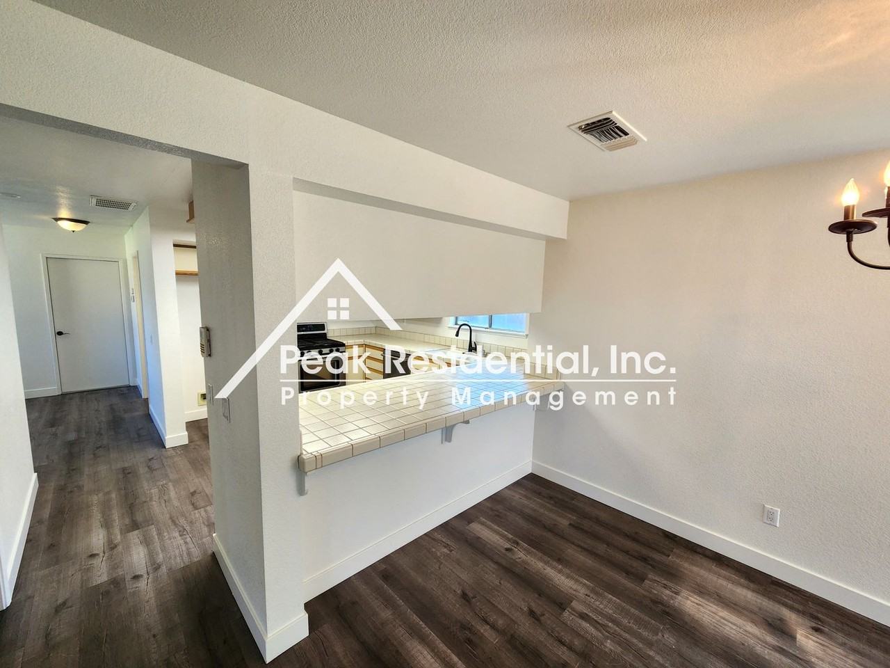 7603 Delta Pointe Way - Photo 7 of 31