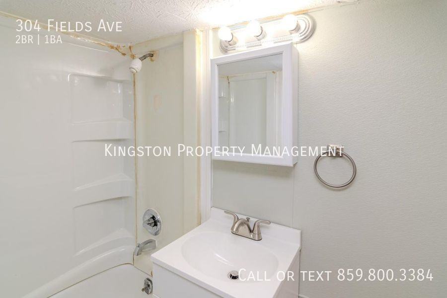 304 Fields St - Photo 3 of 19