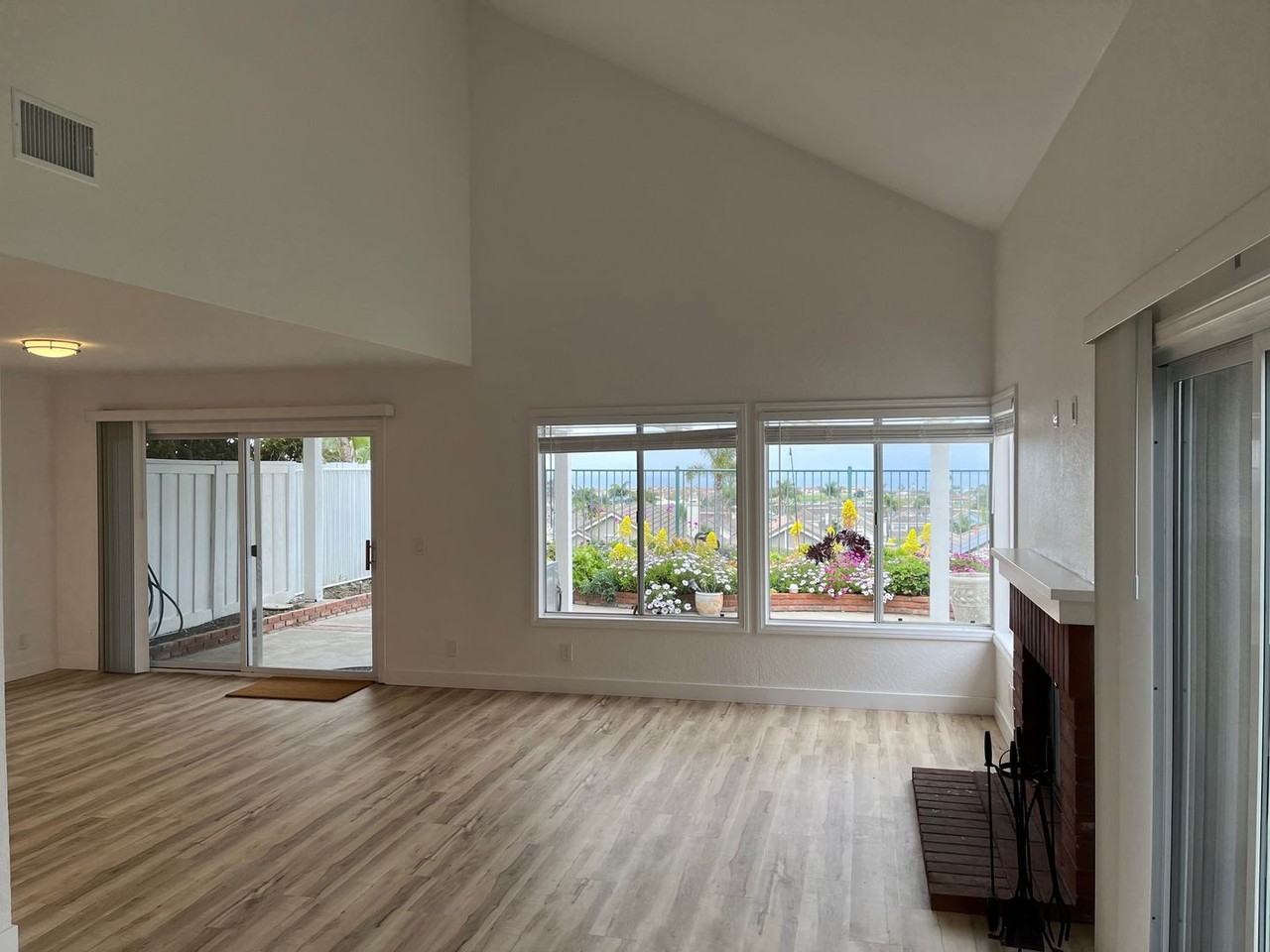 2306 Calle Almirante - Photo 2 of 24