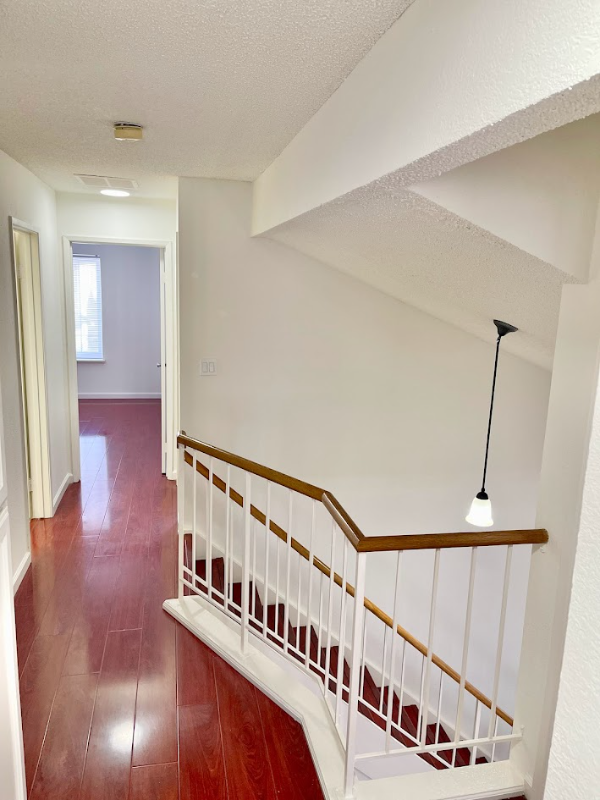 1979 Linden Ln - Photo 2 of 20