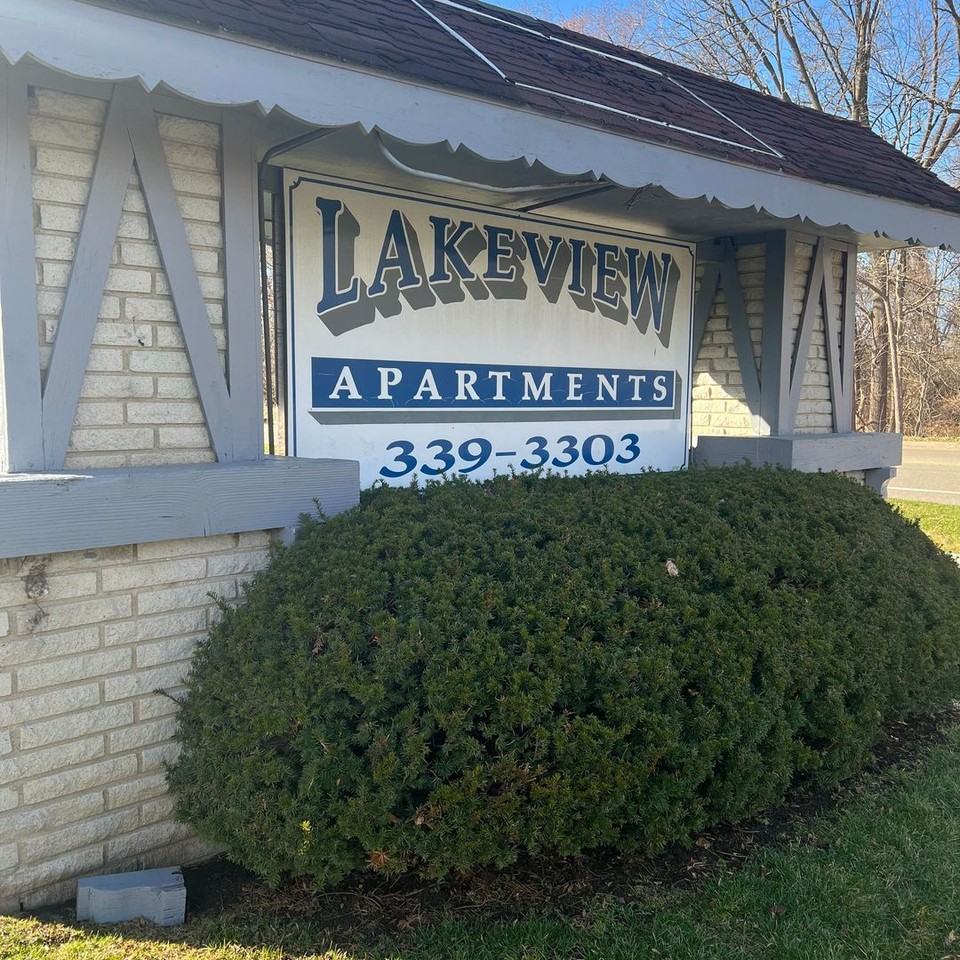 Lakeview Apartments 5984 Bois Ile Dr, Haslett, MI 48840 Zumper
