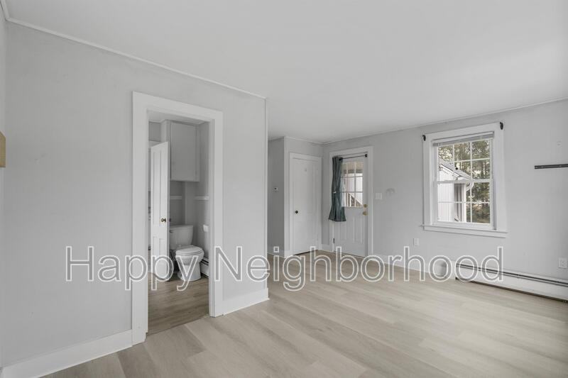 46 Maple Streetunit - Photo 2 of 18