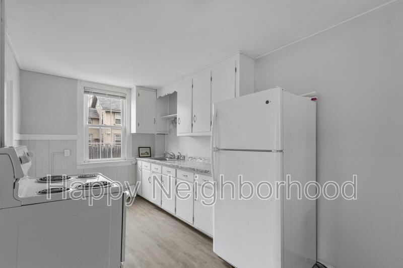 46 Maple Streetunit - Photo 4 of 18