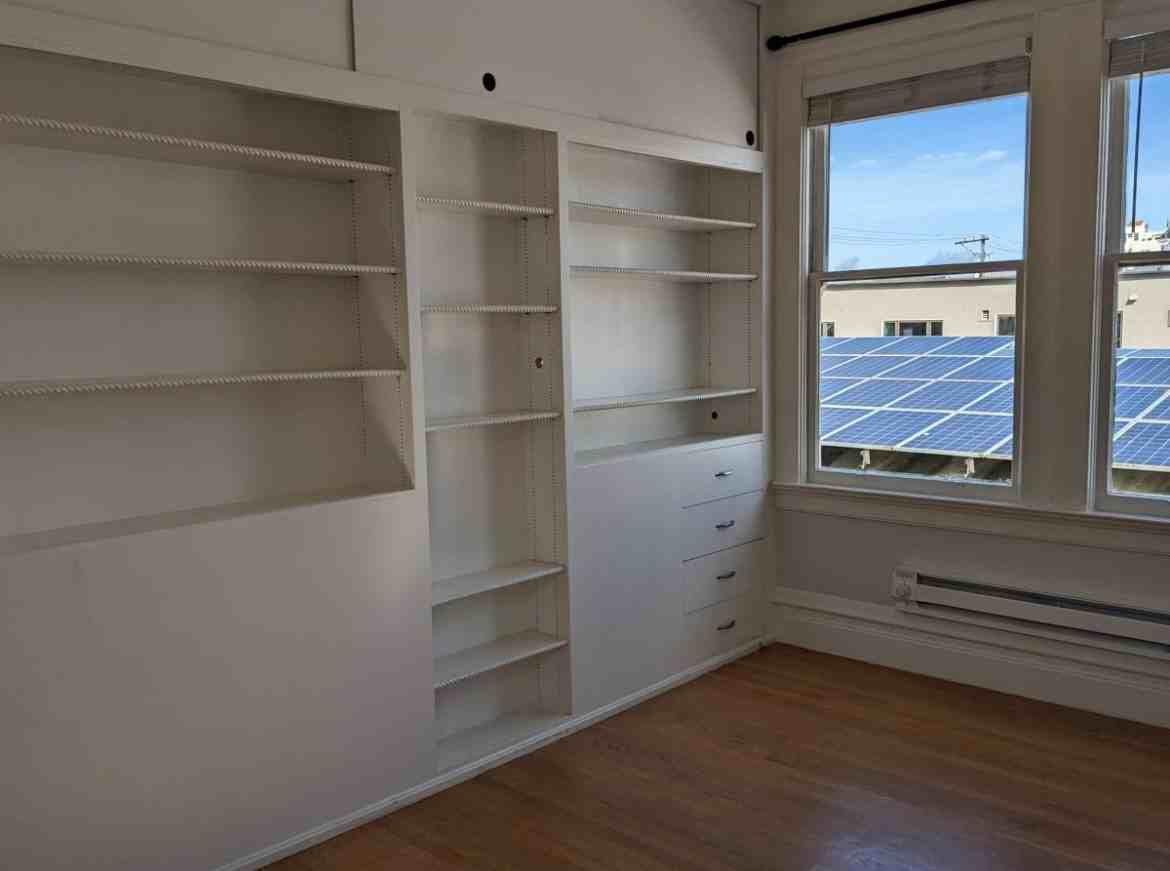 2152 Mason Street - Photo 2 of 10