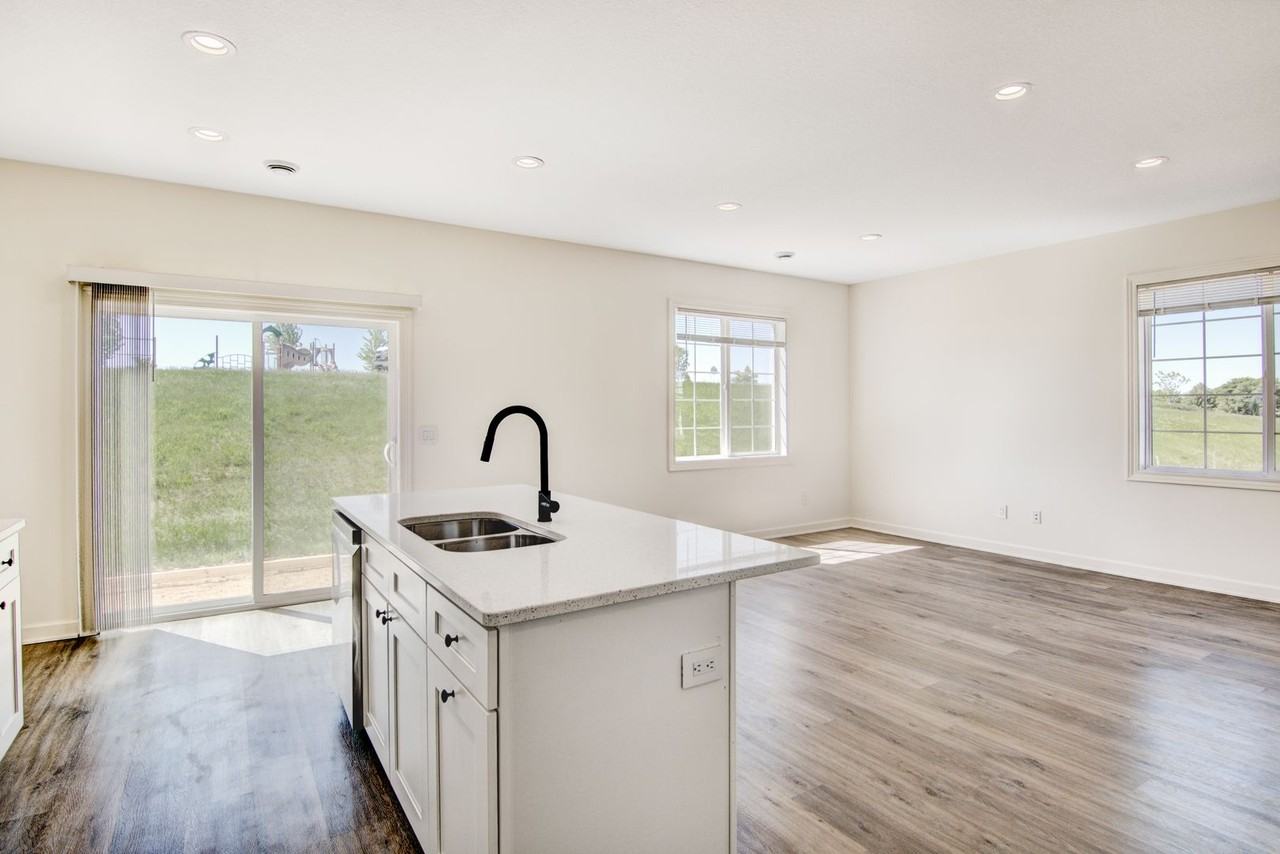 2463 Cedarwood Lane - Photo 2 of 25