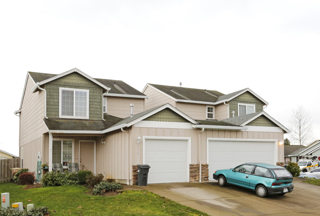 Lexington at the Park - Photo 3 of 45