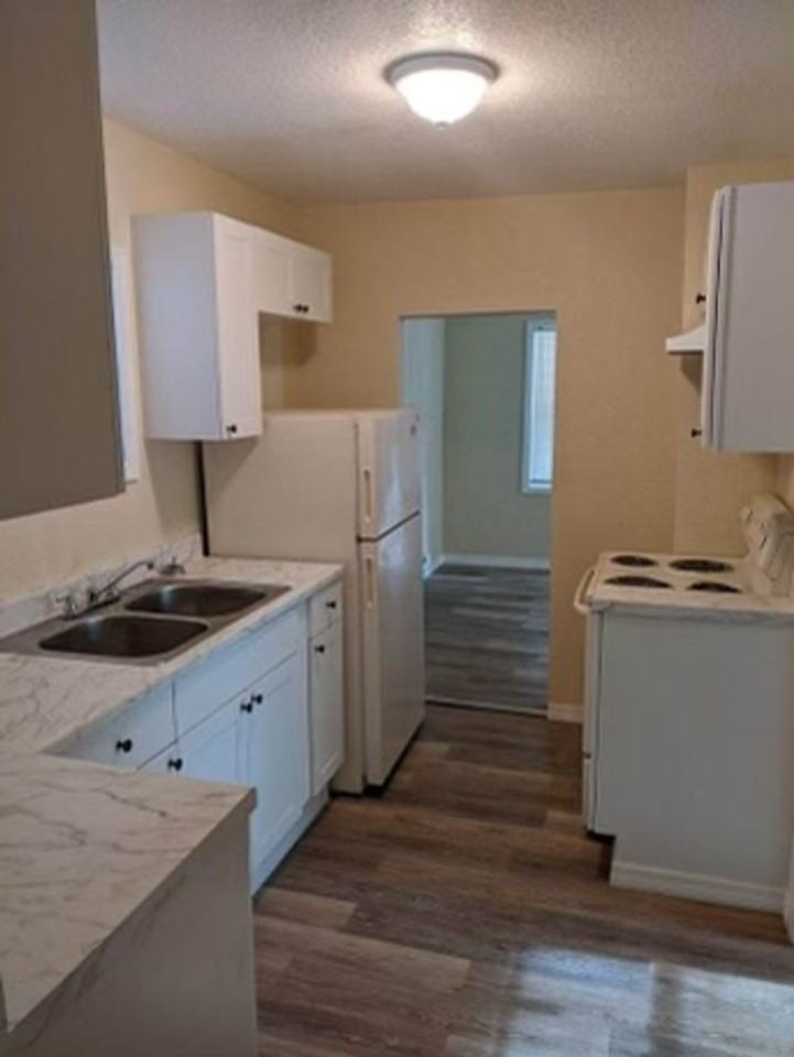 1204 21st St S - Photo 2 of 8