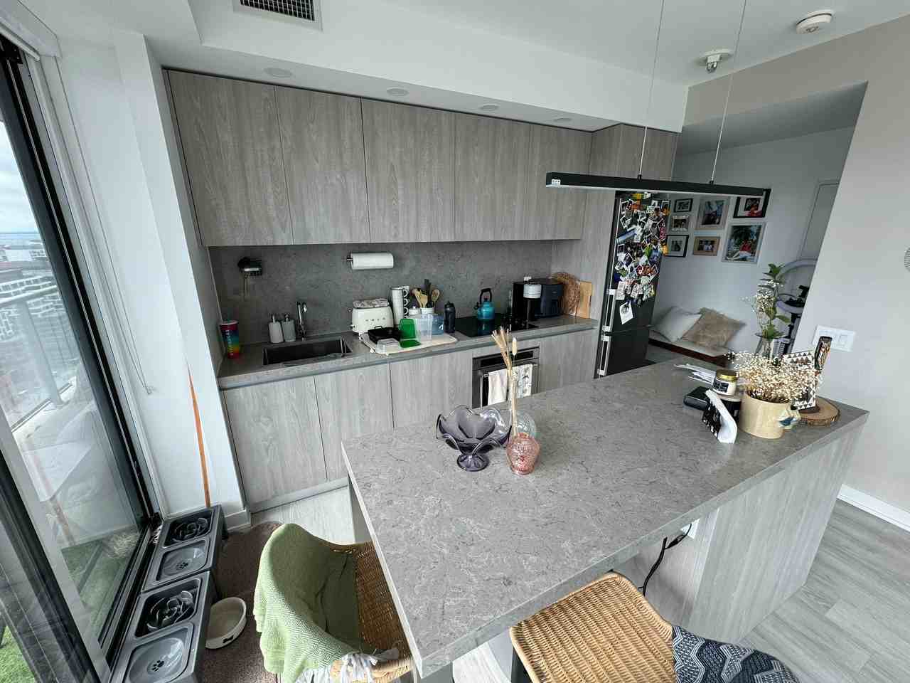 57 Spadina Ave - Photo 3 of 15