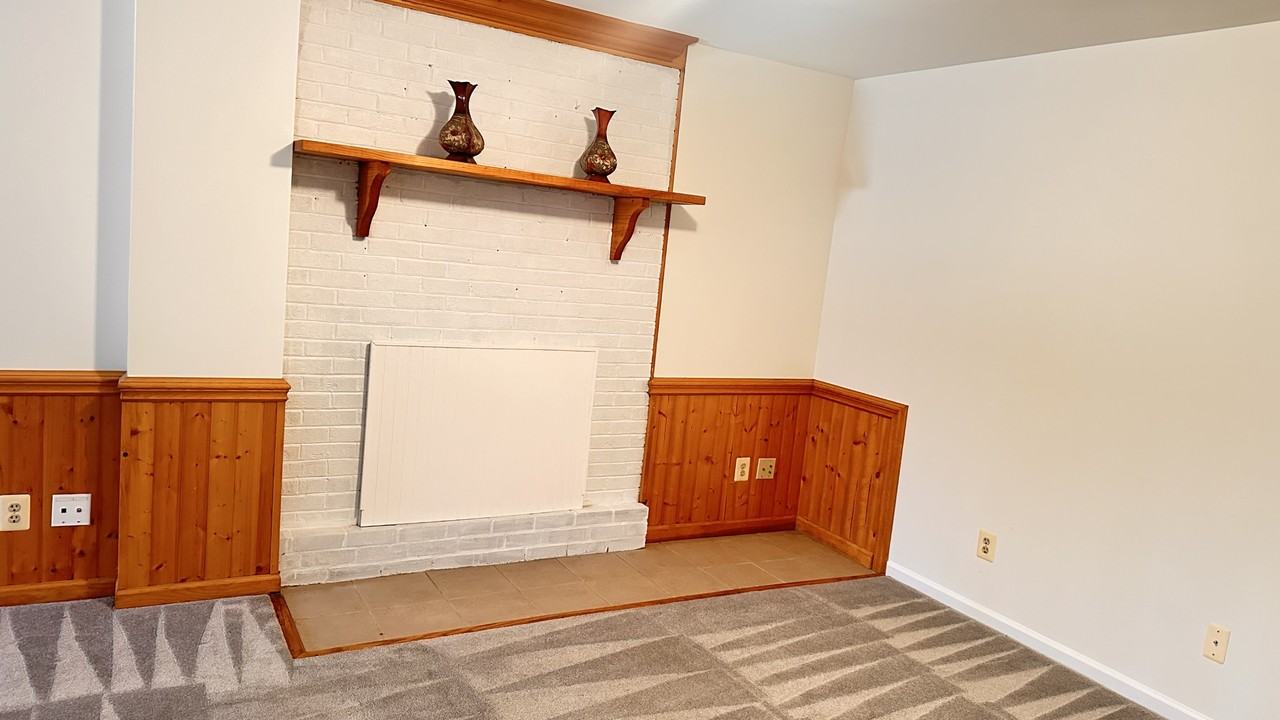 14885 Lambeth Sq #BS - Photo 3 of 18