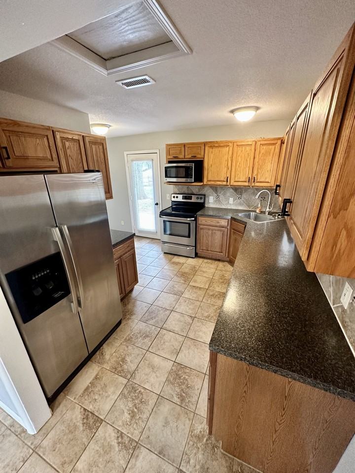 949 N El Paso Dr #NA - Photo 3 of 18