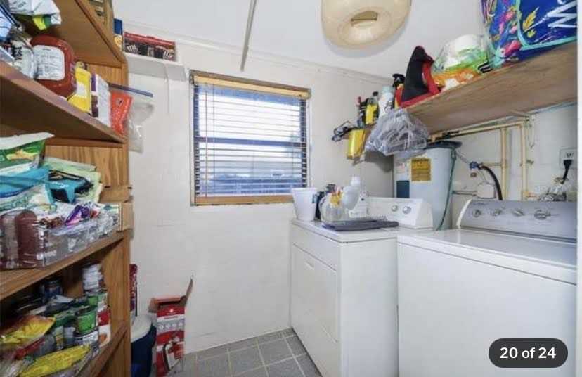 302 Oakwood Ct #NA - Photo 2 of 12