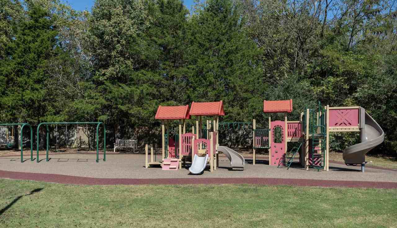 1433 Bending River Dr #NA - Photo 3 of 21