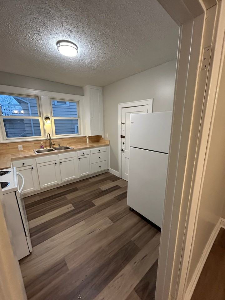 124 Sage Ave #1 - Photo 2 of 10