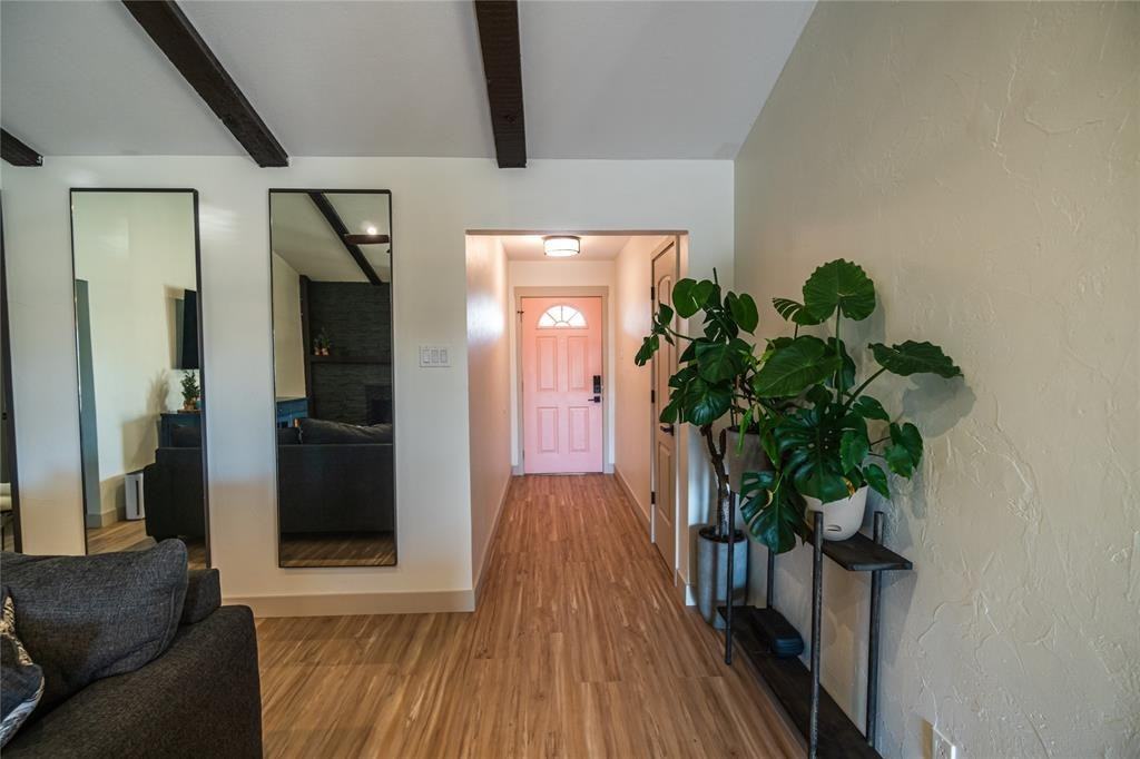 728 Via Sevilla - Photo 4 of 21