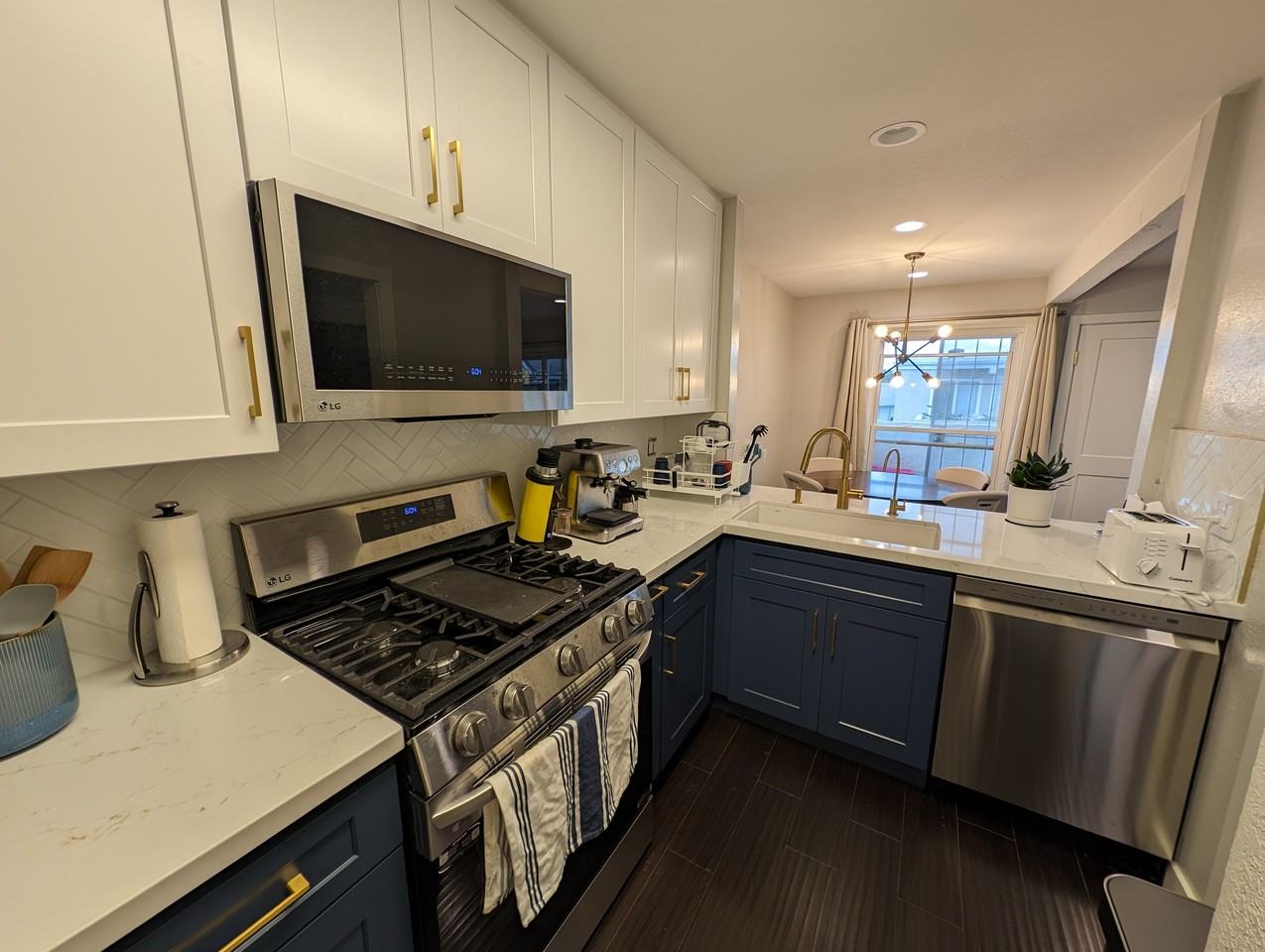 57 Golden Glen Street - Photo 3 of 11