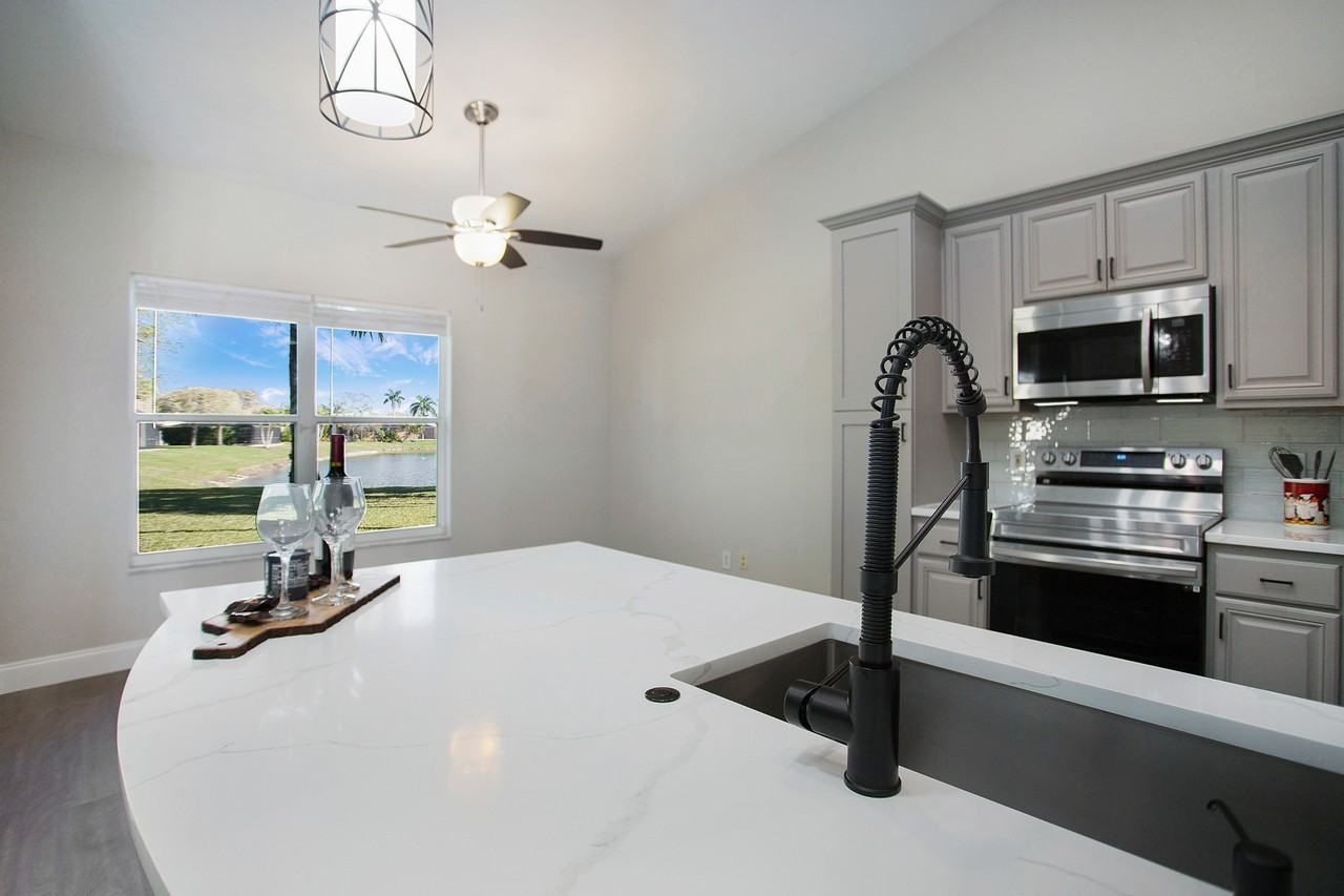 2921 Inlet Cove Lane East - Photo 2 of 52