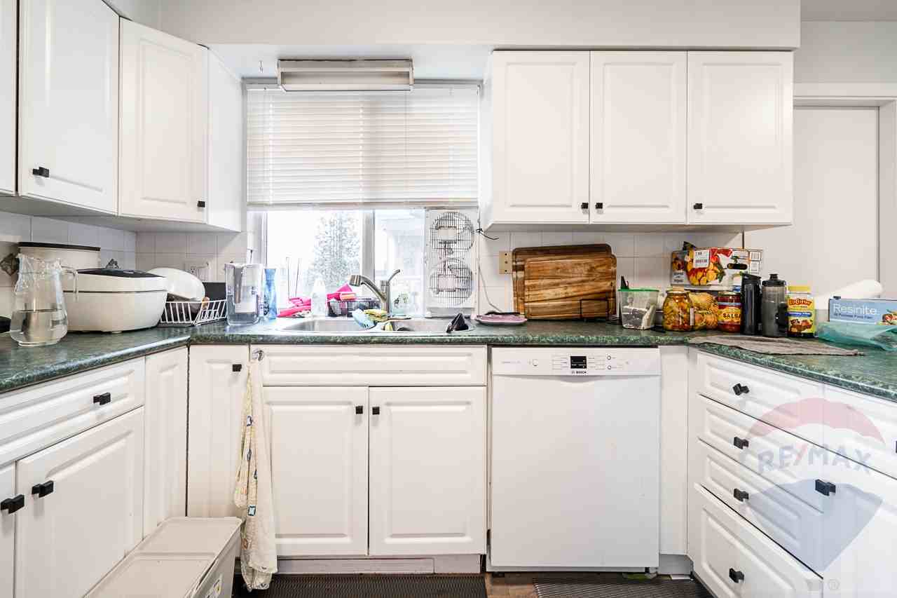 93 Denman Court #Main - Photo 7 of 31