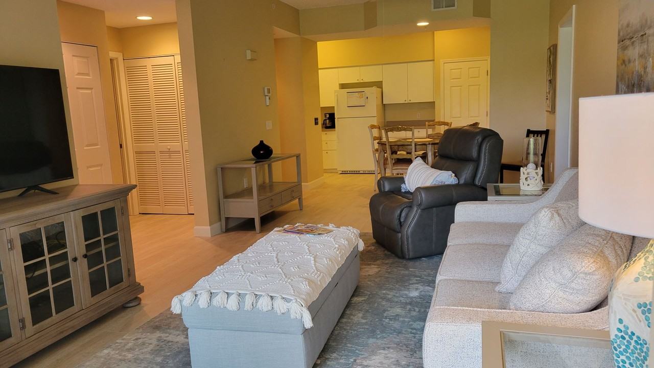 4252 Central Sarasota Pkwy #412 - Photo 7 of 27
