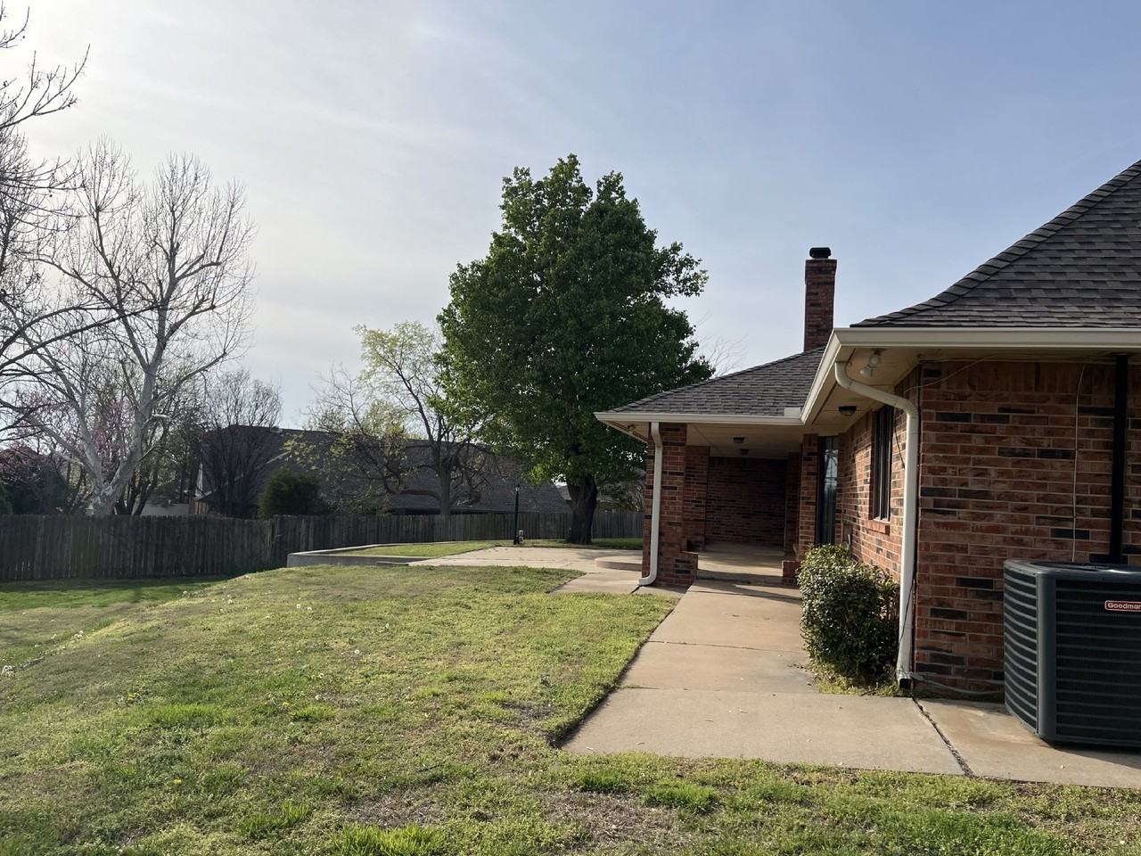 4240 Cherry Hill Ln - Photo 3 of 24