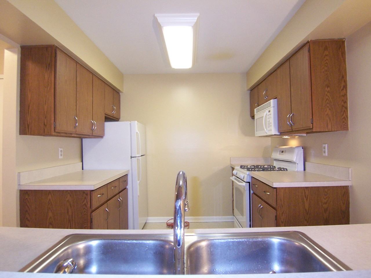 111 Fieldcrest St #205 - Photo 5 of 21