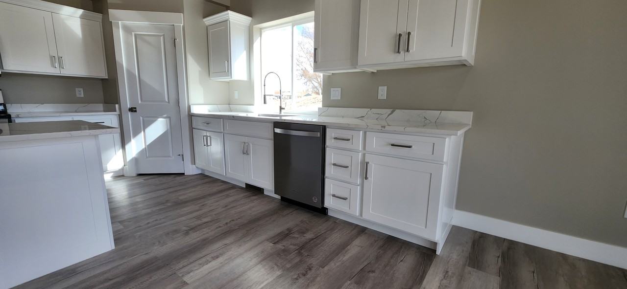 207 Spring Creek Pkwy #NA - Photo 4 of 17