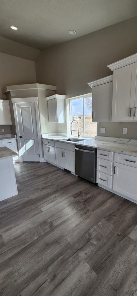 207 Spring Creek Pkwy #NA - Photo 5 of 17