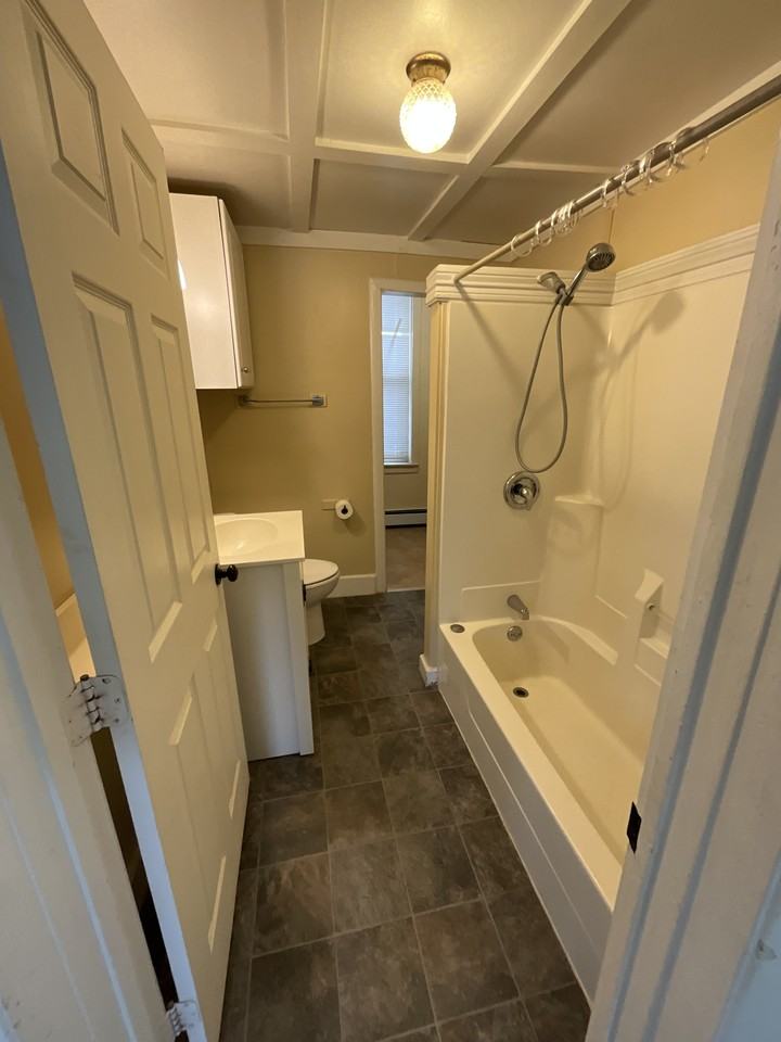 1905 London Rd #4 - Photo 7 of 8