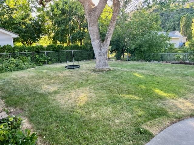 313 Lauralin Dr #NA - Photo 3 of 25