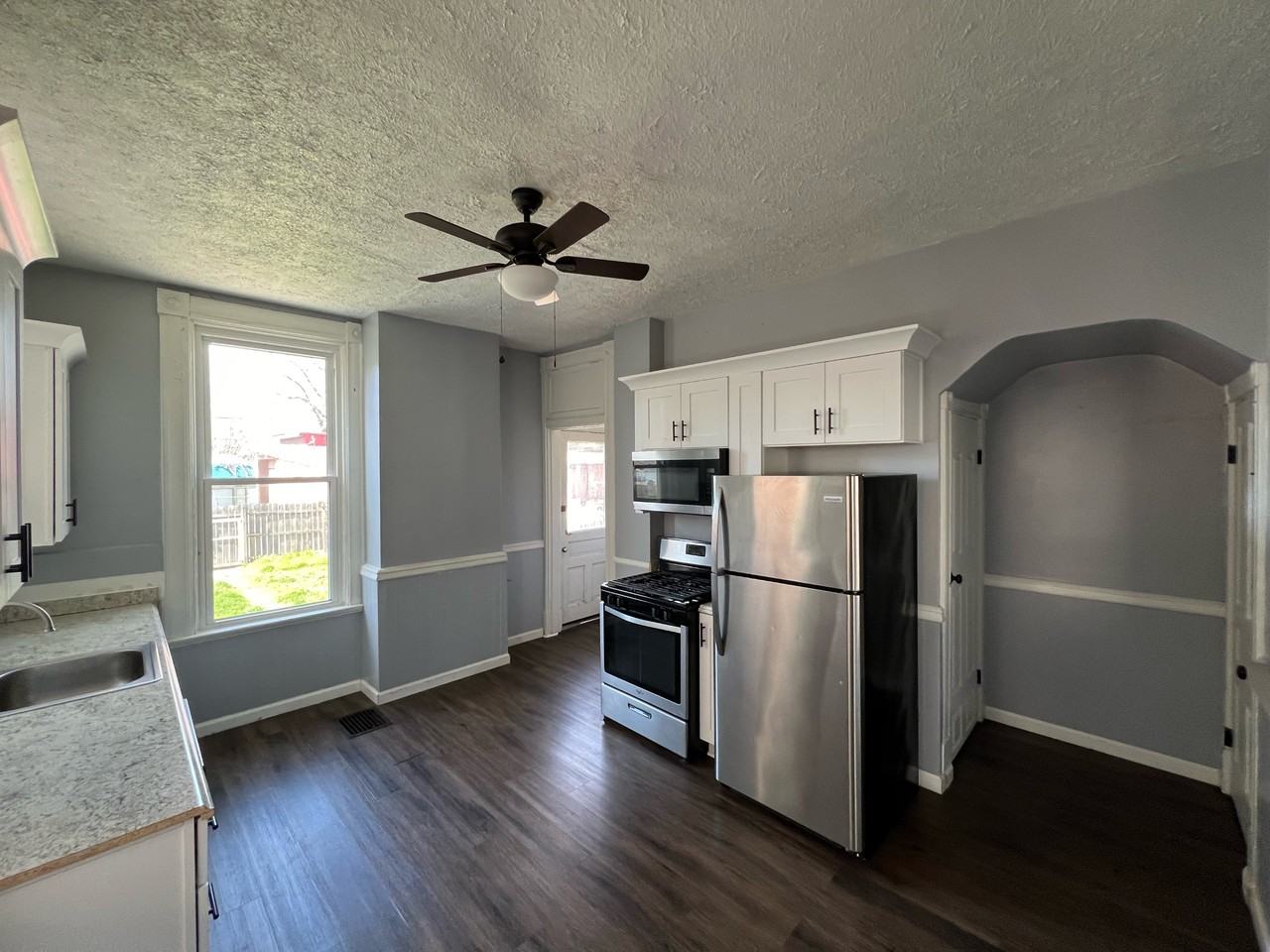 1535 St Clair St #NA - Photo 4 of 10