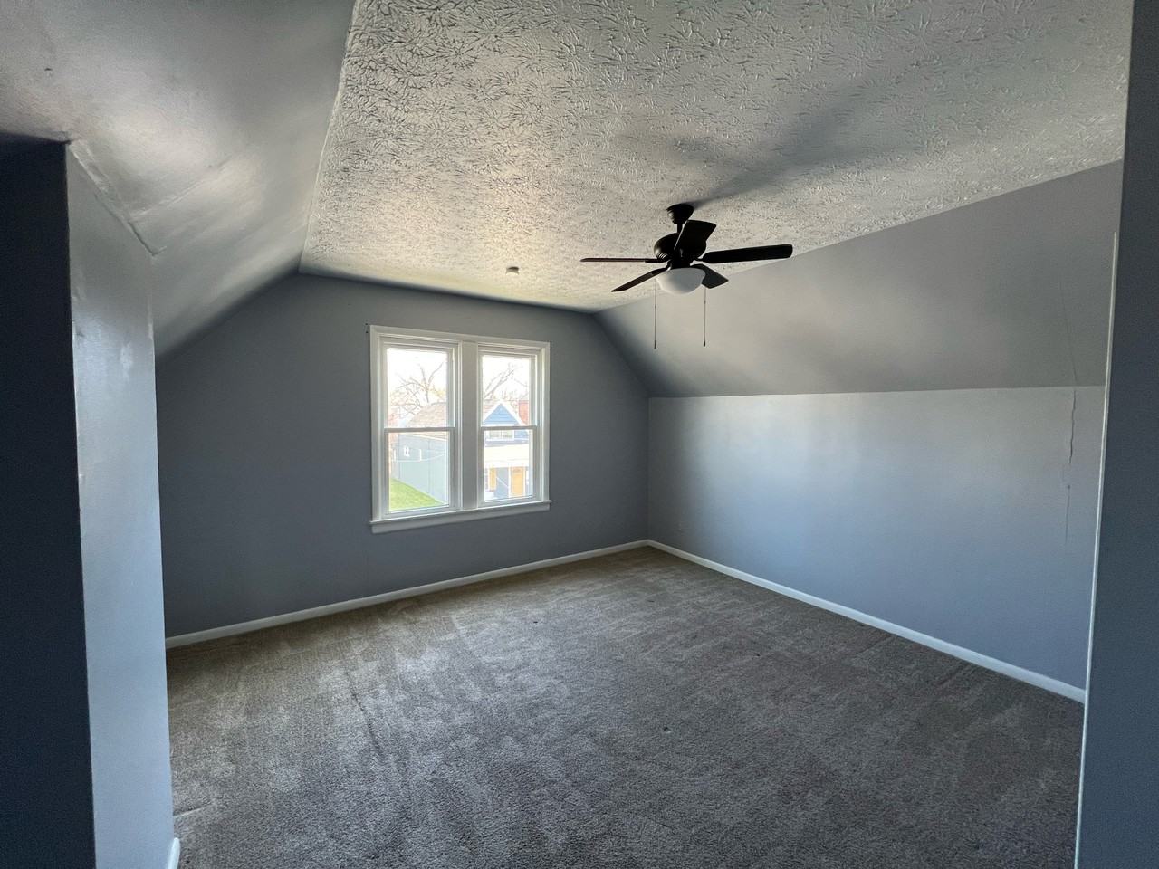 1535 St Clair St #NA - Photo 7 of 10