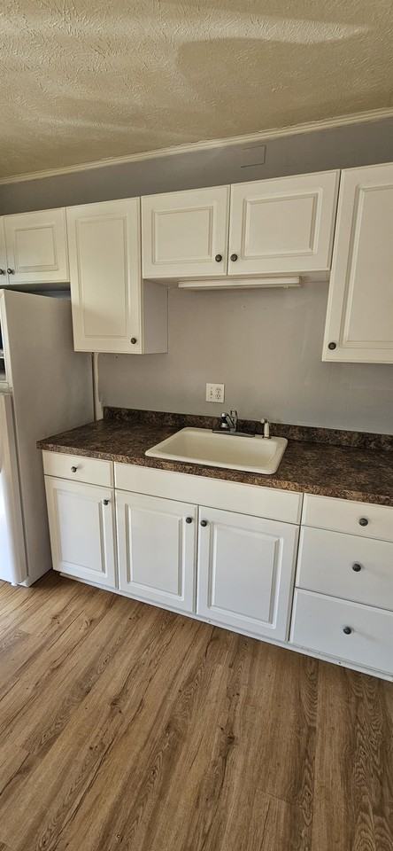 212 N Dogwood Dr #1 - Photo 4 of 4