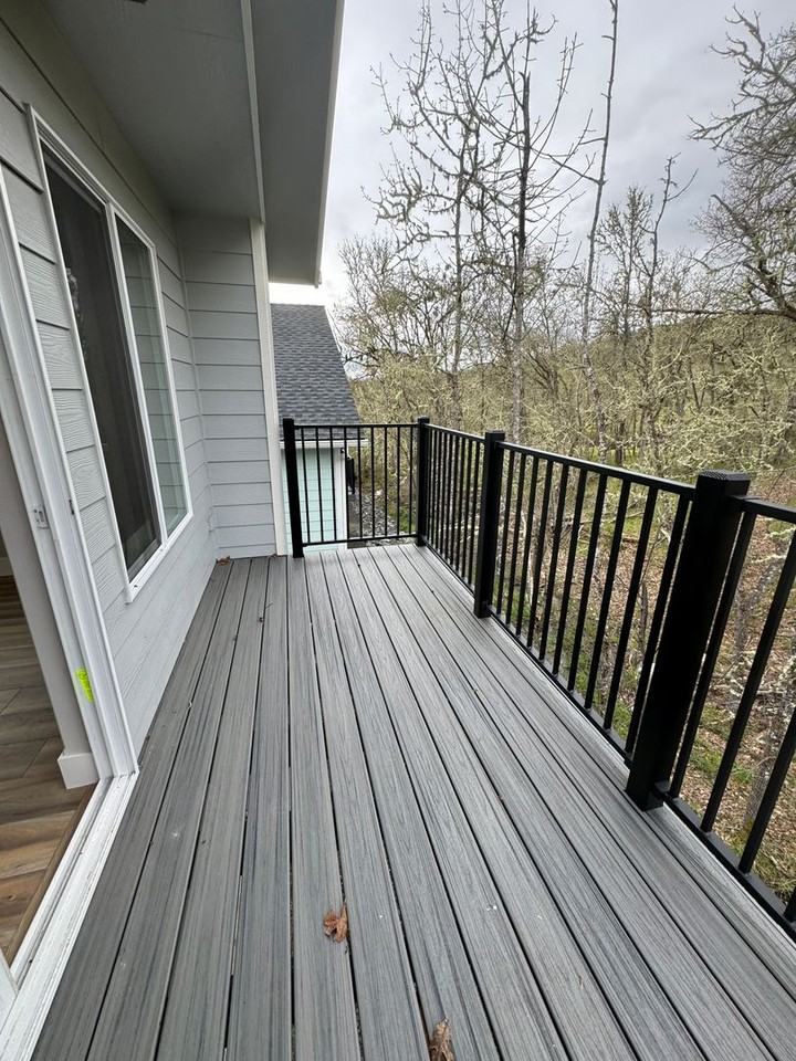 1750 Ne Alameda Ave - Photo 6 of 13