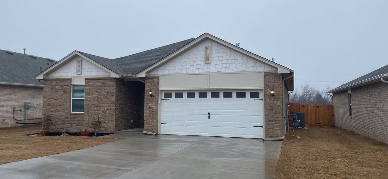 4508 Ne 123rd St - Photo 3 of 28