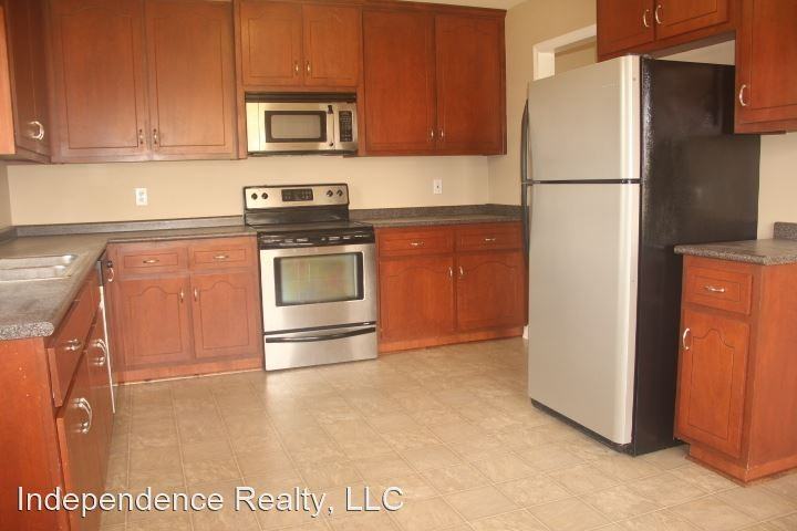 105 Turtle Point Dr - Photo 3 of 22