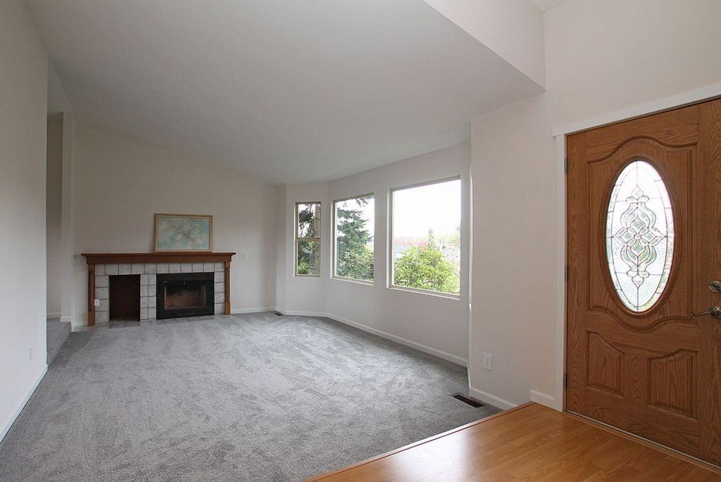 12526 Ne 166th St - Photo 2 of 39
